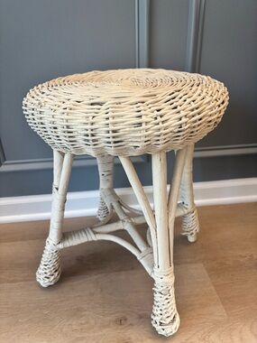 White Wicker Stool Chair Vintage Decor Country Farmhouse Boho Chic Sturdy Prop